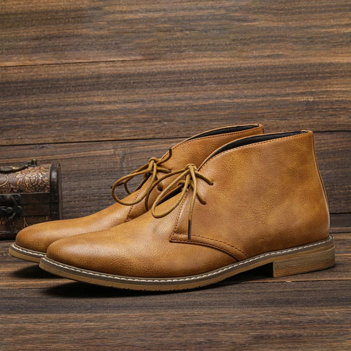 Calder | Leather Chukka Boots