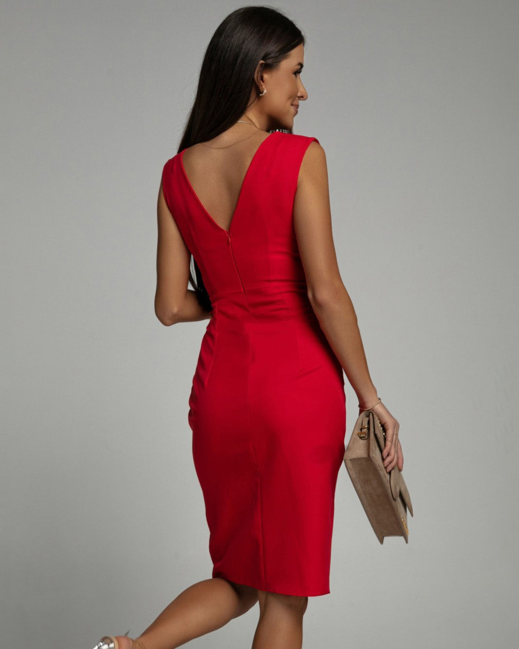 Fresia - Waisted Dress with V-Neckline and Slit