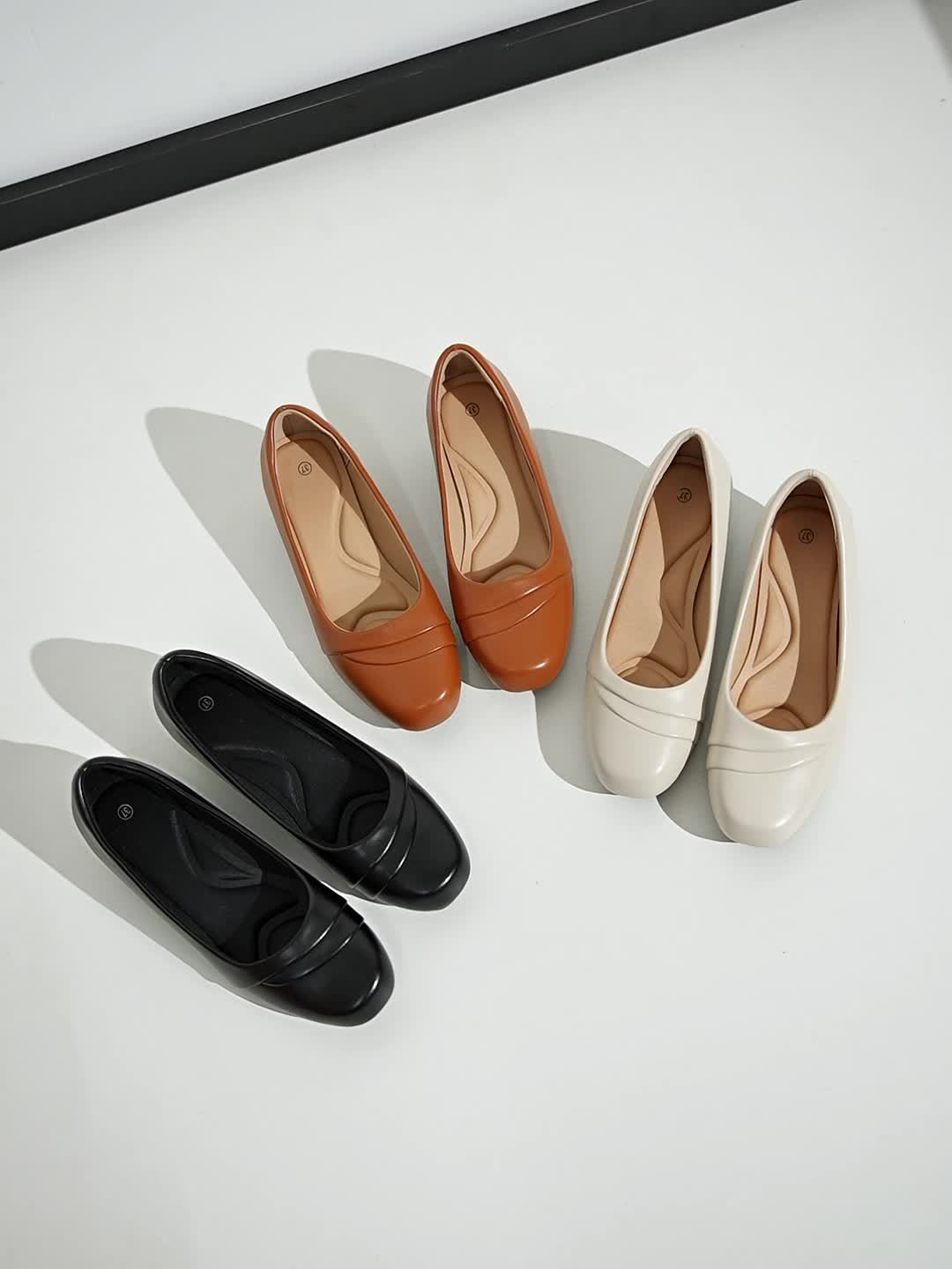 Audrey - Comfortable Lifted Heels