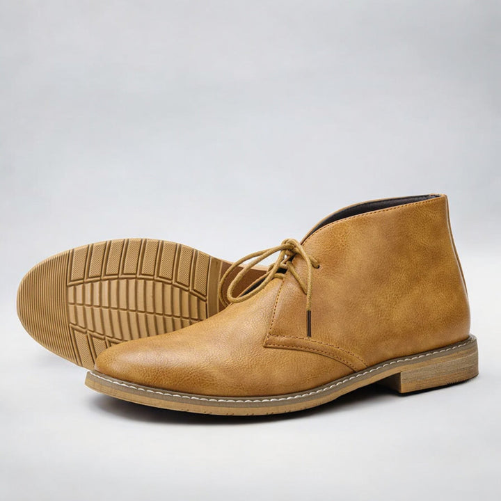 Calder | Leather Chukka Boots