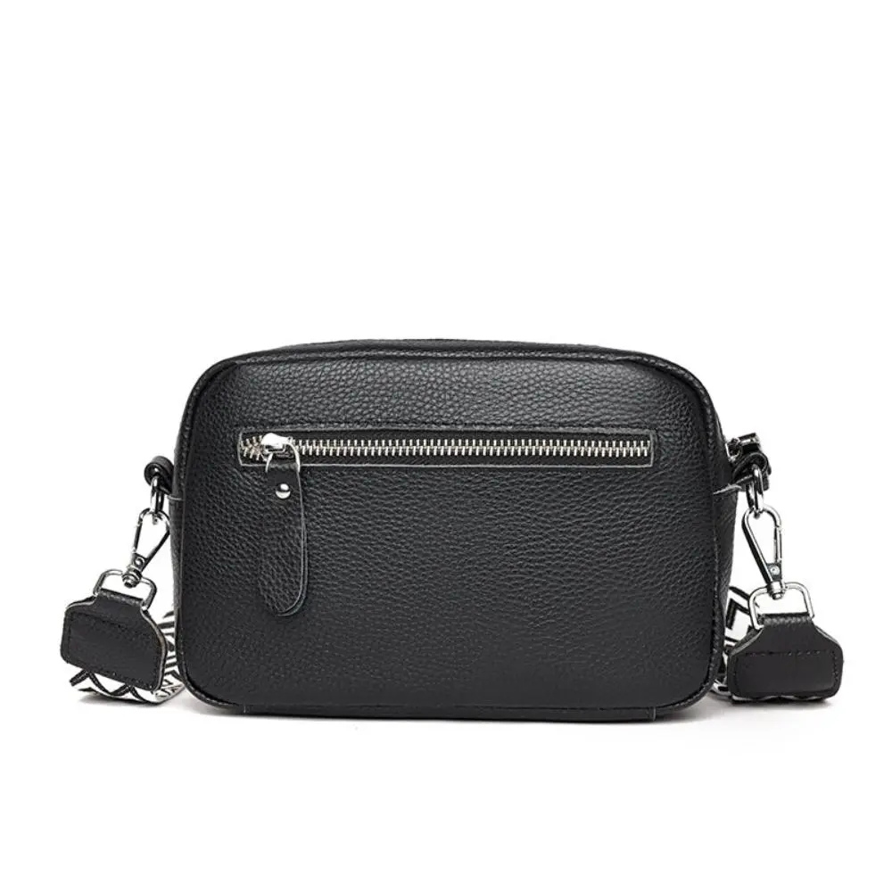 Elegant Crossbody Bag with Noble Design