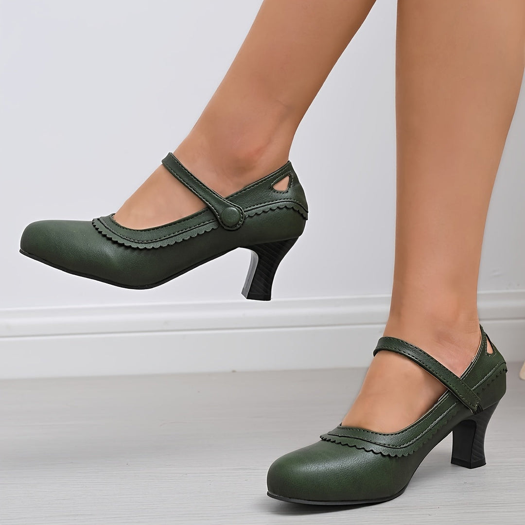 Linaise - Retro Styled Pumps