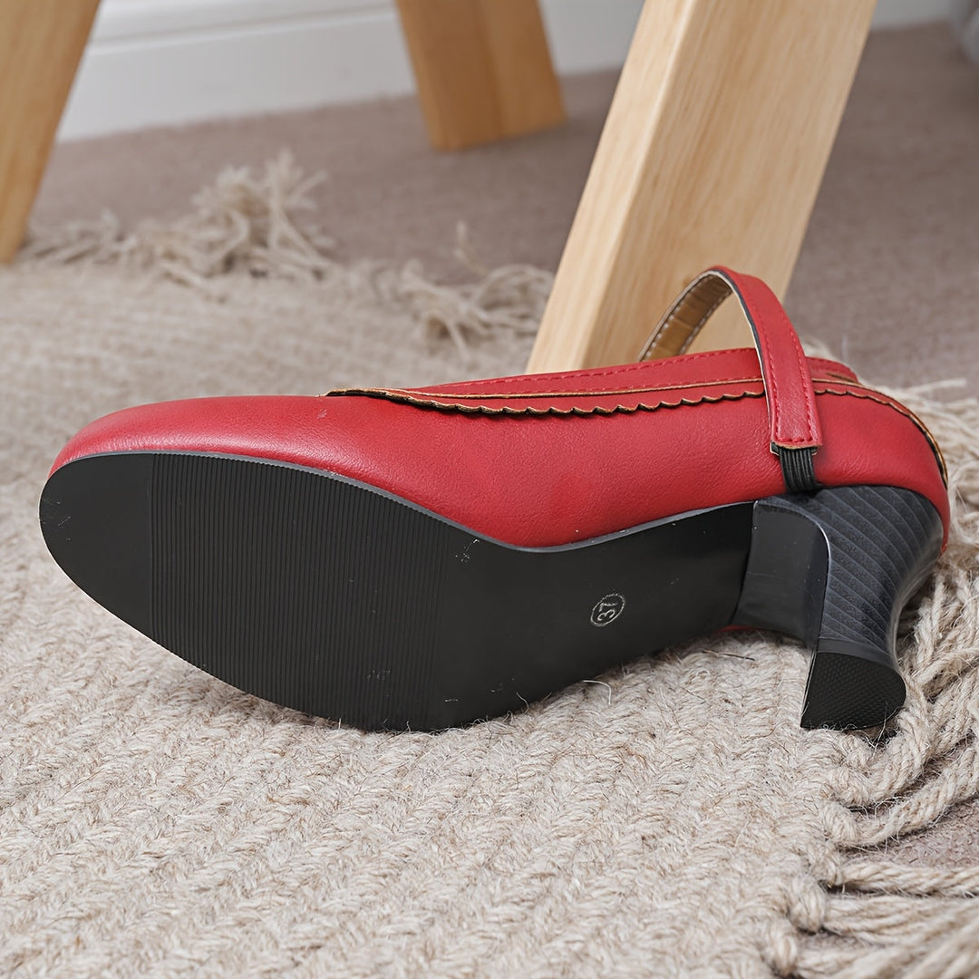 Linaise - Retro Styled Pumps