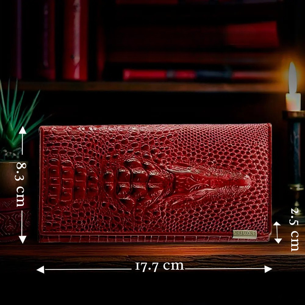 Elegant Crocodile-Embossed RFID Wallet