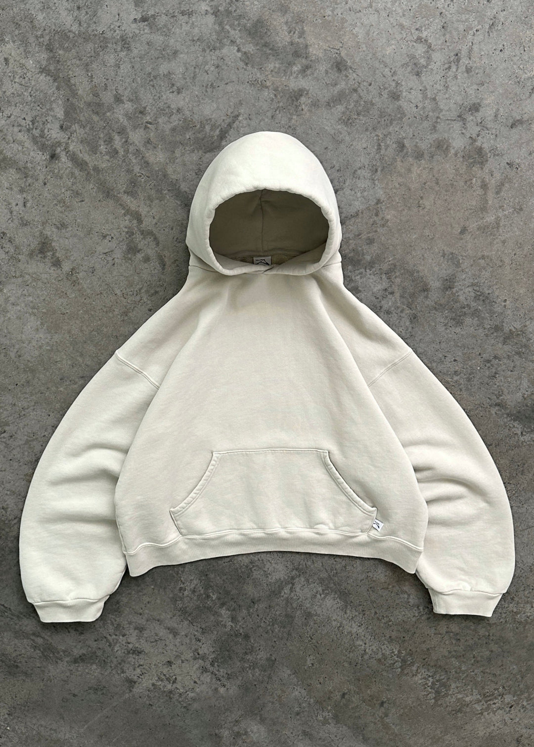 Yuki - Unisex Hoodie