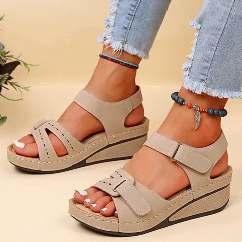 Loes| Open Toe Orthopedic Sandals