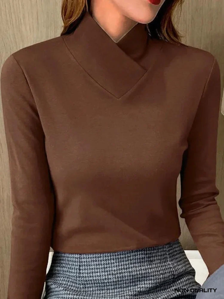 Georgia - Elegant Turtleneck Top