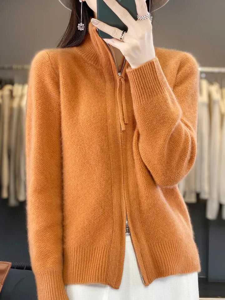 Amelia - Cozy Zip-Up Cardigan