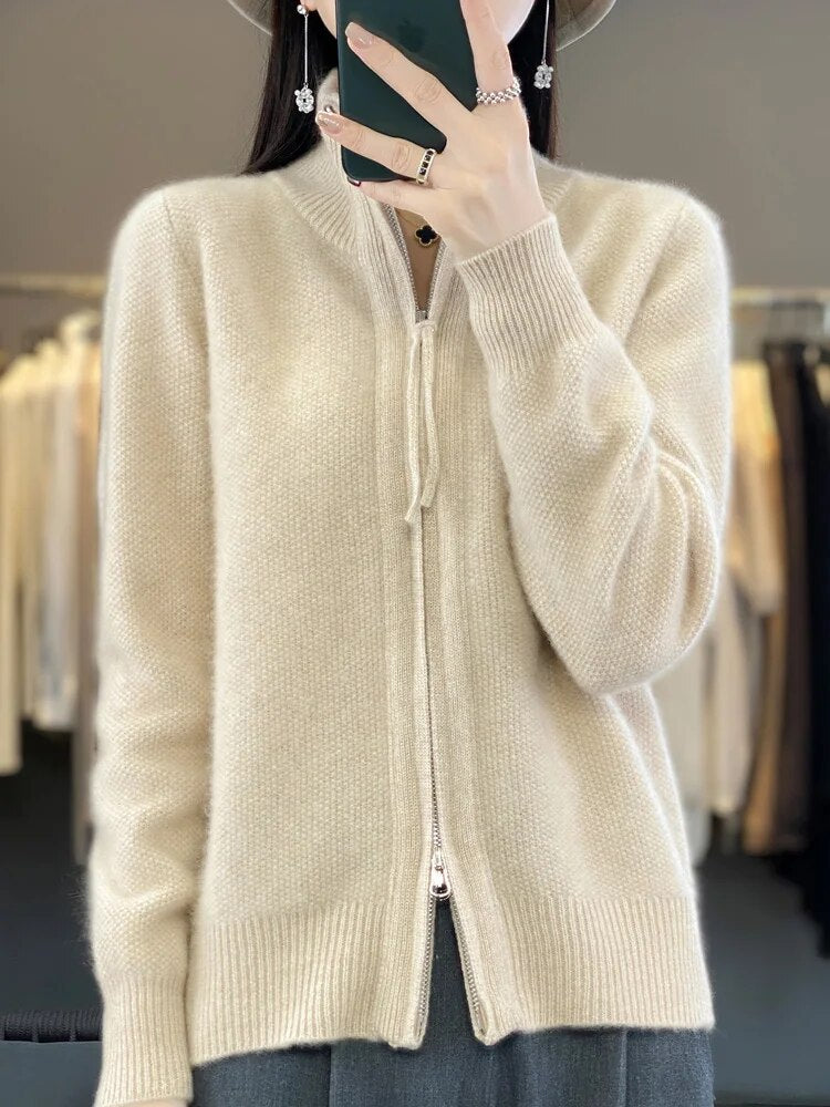 Amelia - Cozy Zip-Up Cardigan