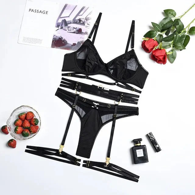 Adriana | 3-piece French lingerie set