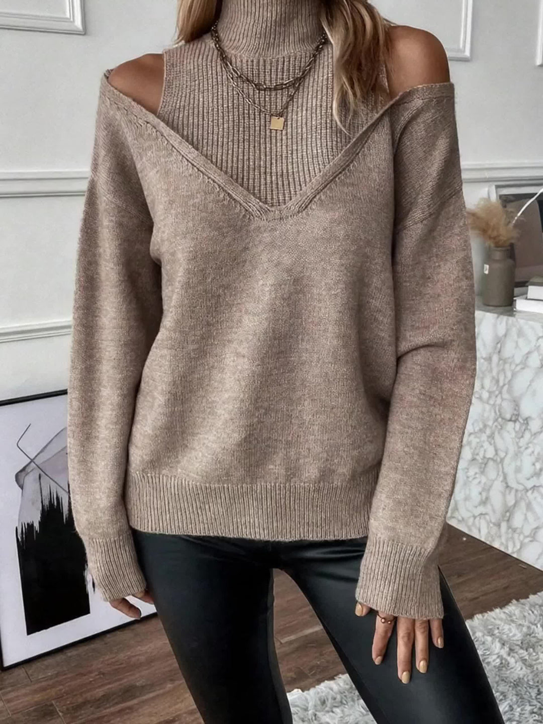 Lara | Chaise Collar Comfy Sweater