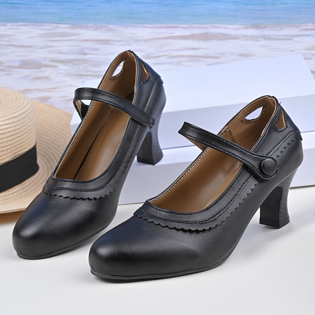 Linaise - Retro Styled Pumps
