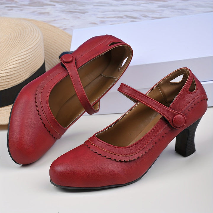 Linaise - Retro Styled Pumps