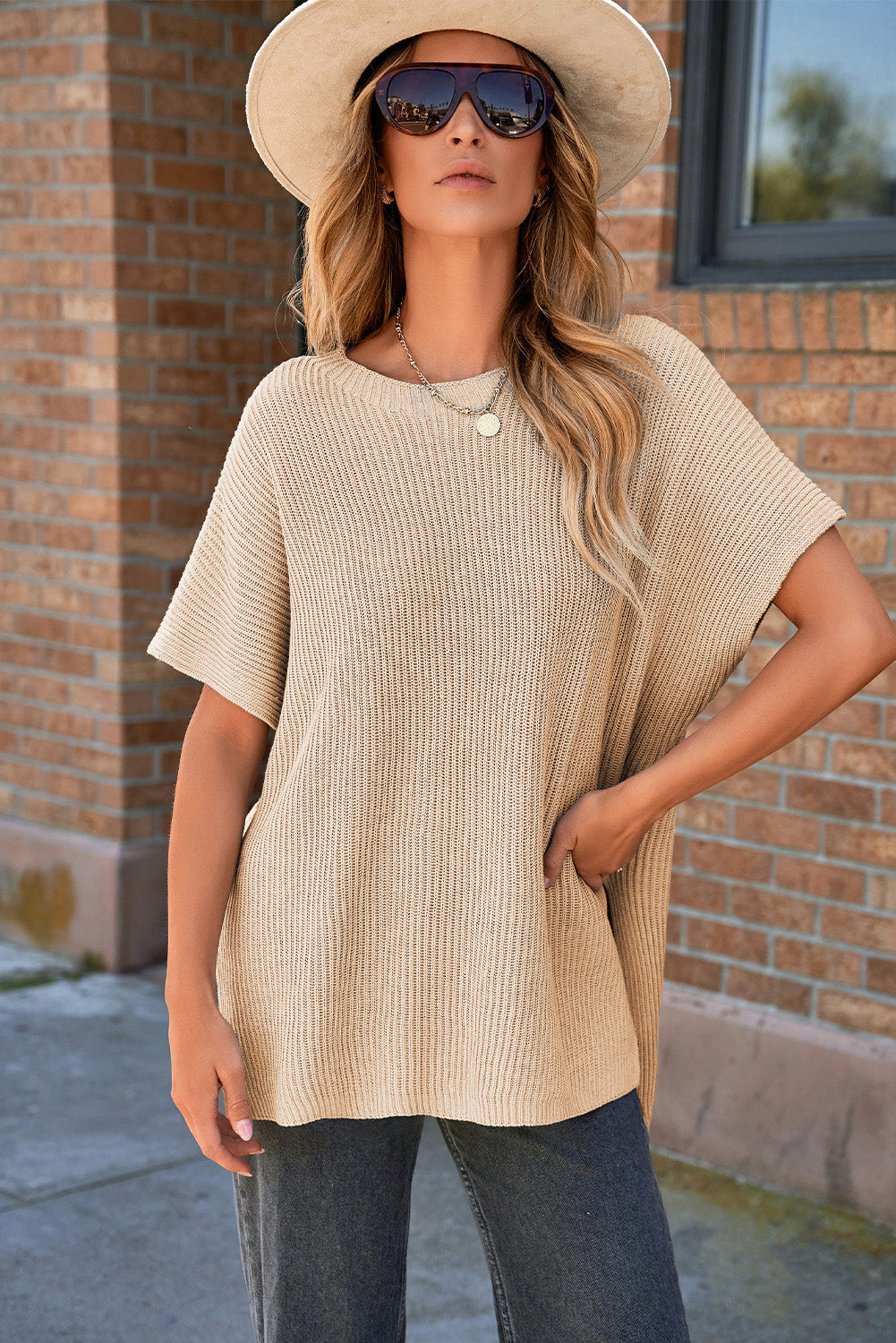 Eleonora – Comfortable Side Slit Sweater Top