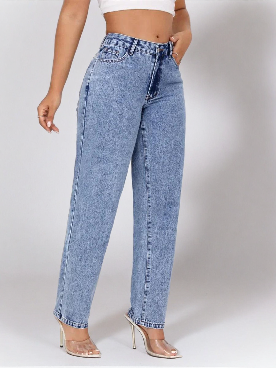 Anika™ Straight Jeans